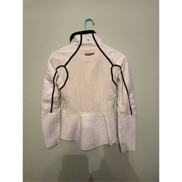 Lululemon Run Bundle Up Jacket (SZ 4) - Picture 2 of 5